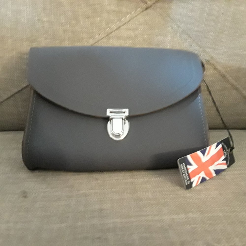 Cambridge Satchel Co. - The Pushlock handbag